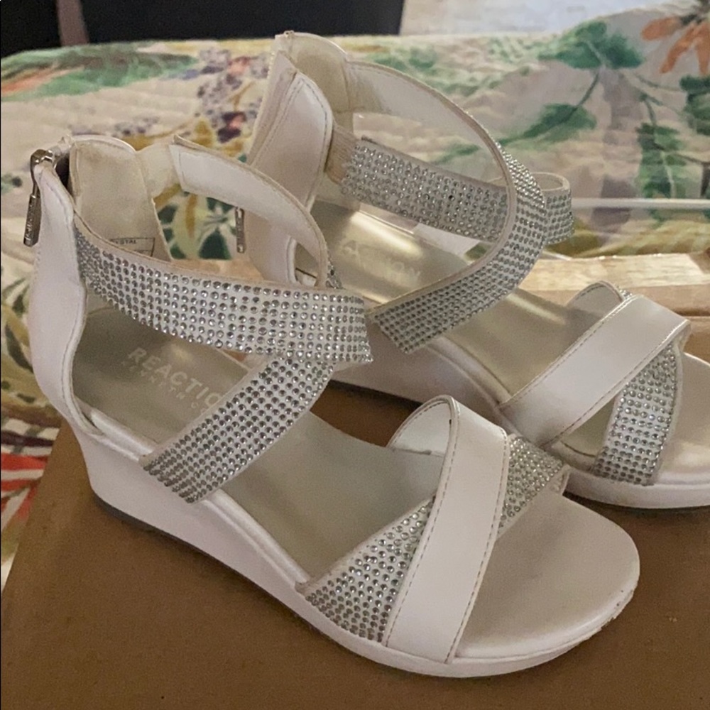 Girls Kenneth Cole heels